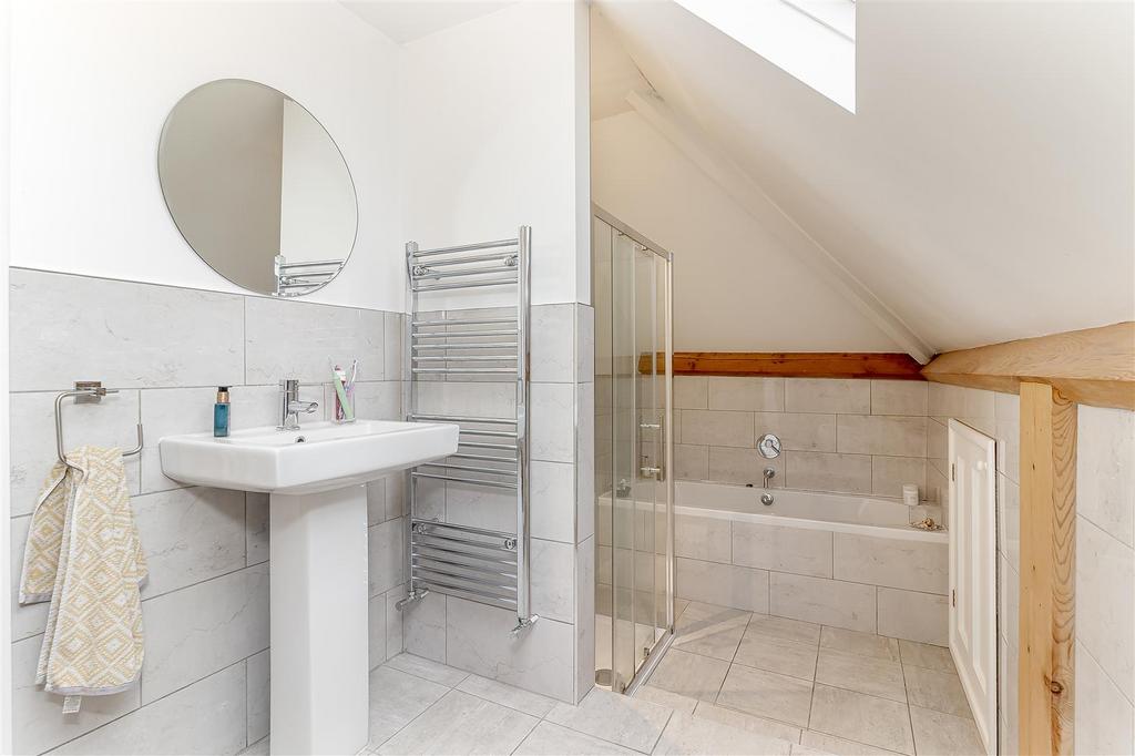 Bathroom - A.jpg