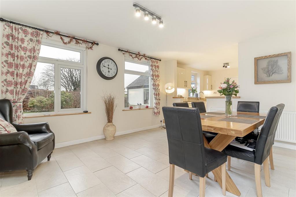 Dining Kitchen - F.jpg
