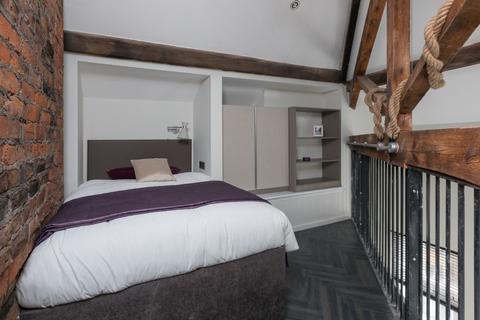 1 bedroom apartment to rent, King Street, Manchester M2
