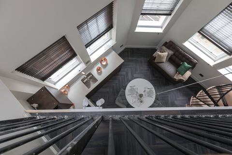 1 bedroom apartment to rent, King Street, Manchester M2
