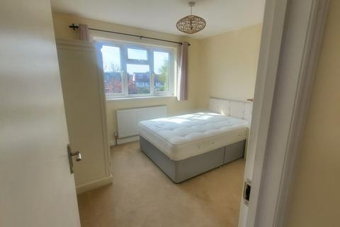 undefined, Whalebone Lane North, Romford RM6