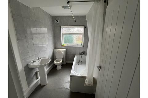 3 bedroom semi-detached house for sale, Chaucer Avenue, Manchester, M43