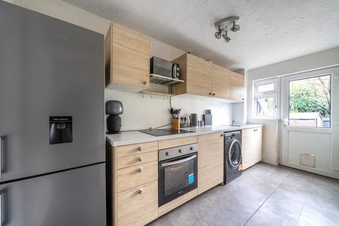 undefined, Nutfield Court, Maybush, Southampton, Hampshire, SO16