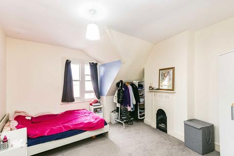 undefined, Brighton Road, Surbiton KT6