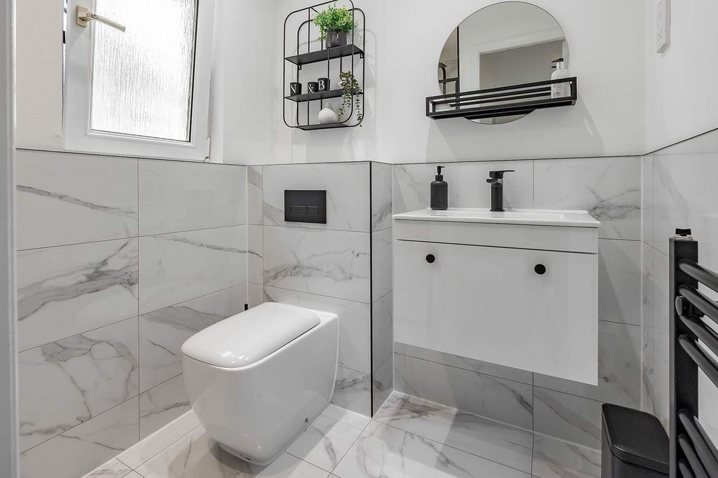 Ensuite