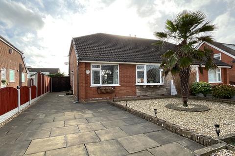2 bedroom semi-detached bungalow for sale, Seacroft Crescent, Southport PR9