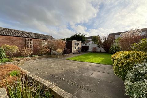 2 bedroom semi-detached bungalow for sale, Seacroft Crescent, Southport PR9