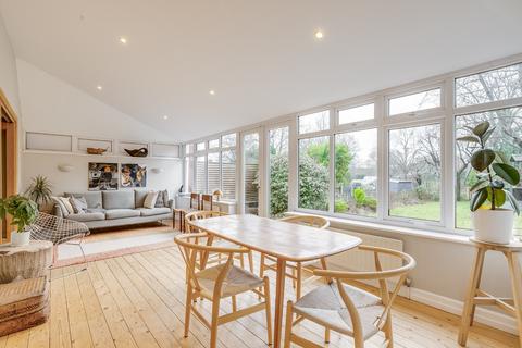 4 bedroom semi-detached house for sale, Parkway Close, Welwyn Garden City, Hertfordshire, AL8