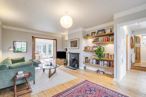 4 bedroom semi-detached house for sale, Parkway Close, Welwyn Garden City, Hertfordshire, AL8