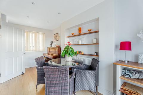 4 bedroom semi-detached house for sale, Cedarwood Drive, Hertfordshire AL4