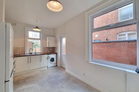 1 bedroom flat to rent, St Albans Road, Leicester