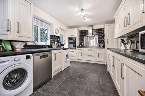 undefined, Moreton Drive 1, Leigh