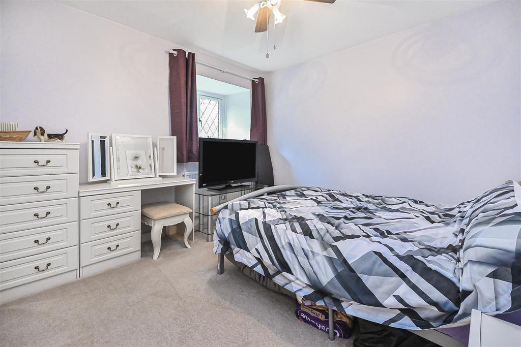 11 Moreton Drive Bedroom 2.jpg