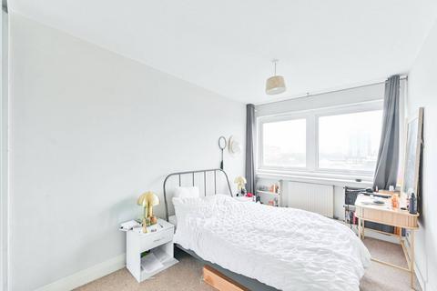 2 bedroom flat for sale, Park South, Austin Road, Battersea, London, SW11