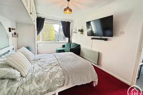 2 bedroom detached bungalow for sale, Bay View Gardens, Leysdown