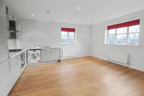 undefined, Brittain Road, Hersham KT12