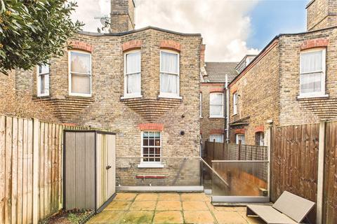 4 bedroom terraced house for sale, Amesbury Avenue, London, SW2