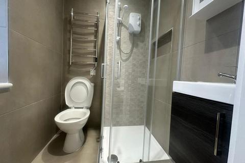 1 bedroom in a flat share to rent, Slough,  Berkshire,  SL1