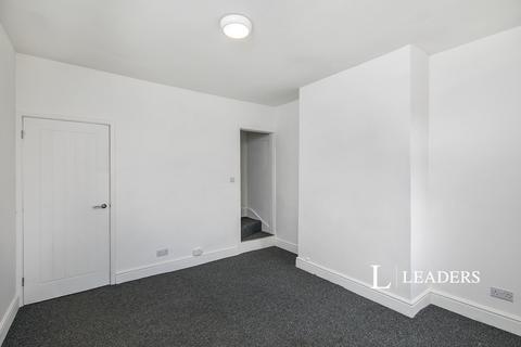 3 bedroom terraced house to rent, Selborne Street, DE24