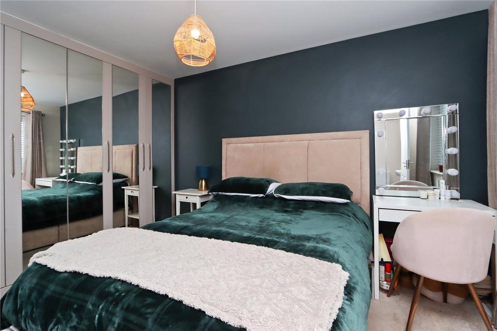 Bedroom One Pic 2