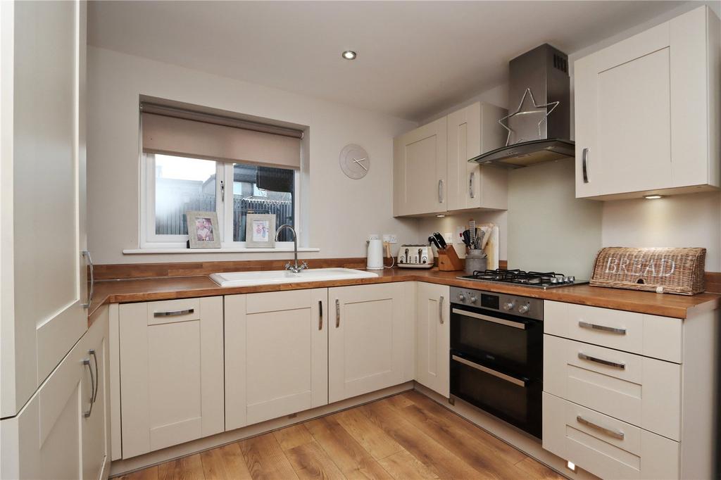 Kitchen Pic 1
