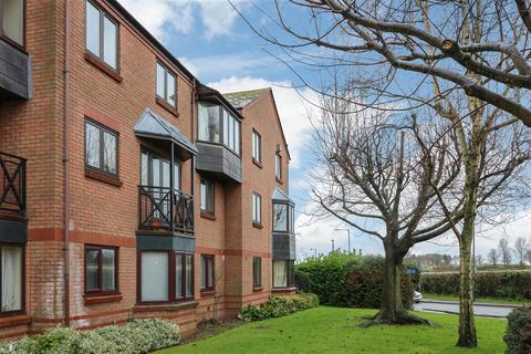 undefined, Lammas Walk, Warwick