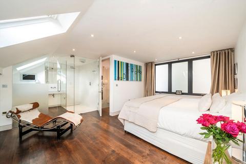 4 bedroom house for sale, Russell Gardens Mews, London W14