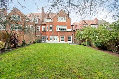 undefined, Bracknell Gardens, Hampstead, London, NW3
