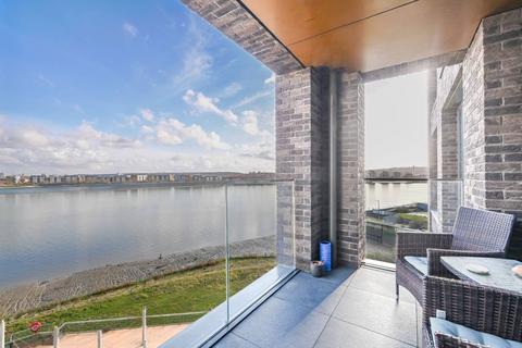 1 bedroom flat for sale, Hamme Building, Royal Albert Wharf, Royal Docks, London, E16