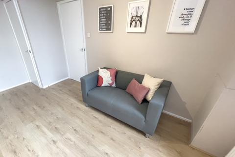 1 bedroom flat to rent, Catharine Street, L8 7NE,