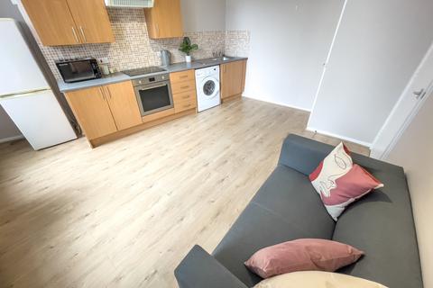 1 bedroom flat to rent, Catharine Street, L8 7NE,