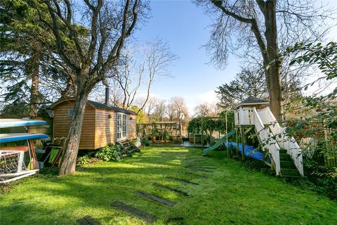 undefined, Strawberry Vale, Twickenham, TW1