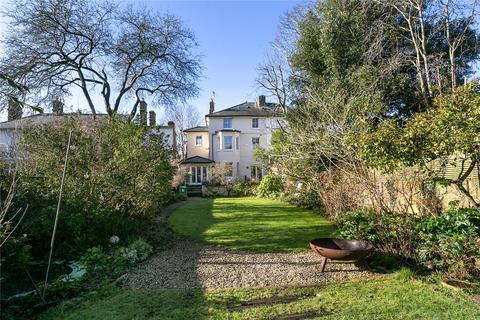 undefined, Strawberry Vale, Twickenham, TW1