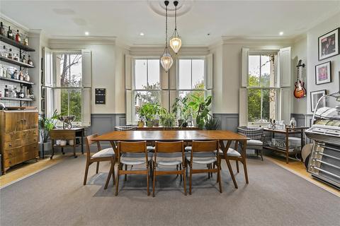 undefined, Strawberry Vale, Twickenham, TW1