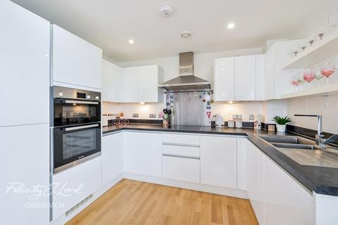 2 bedroom apartment for sale, Parkside Avenue, Greenwich, SE10 8FN