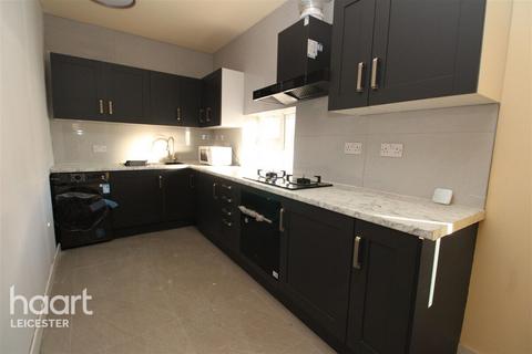 1 bedroom in a house share to rent, Brentwood Road, Leicester