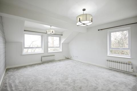 2 bedroom flat to rent, Binfield, Bracknell RG42
