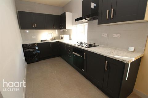1 bedroom in a house share to rent, Brentwood Road, Leicester