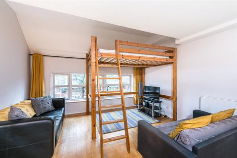 Studio for sale, Moreton Street, London, SW1V