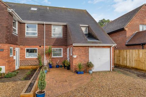 undefined, Lock Road, Marlow