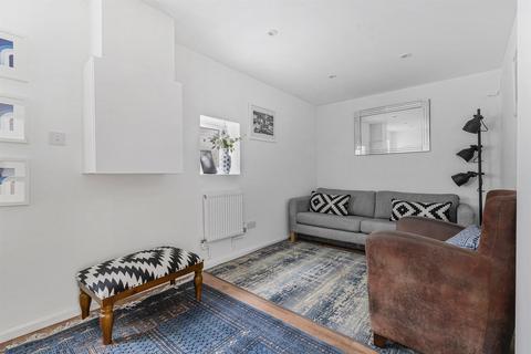 undefined, Lock Road, Marlow