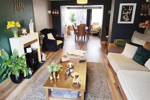 4 bedroom detached house for sale, St. Benedict Close, Peterborough PE6