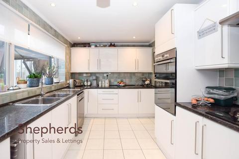undefined, Bury Green Road, Cheshunt EN7