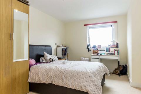 undefined, Gallions Road, London E16