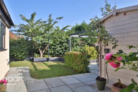 2 bedroom detached bungalow for sale, Gorefield Road, Leverington