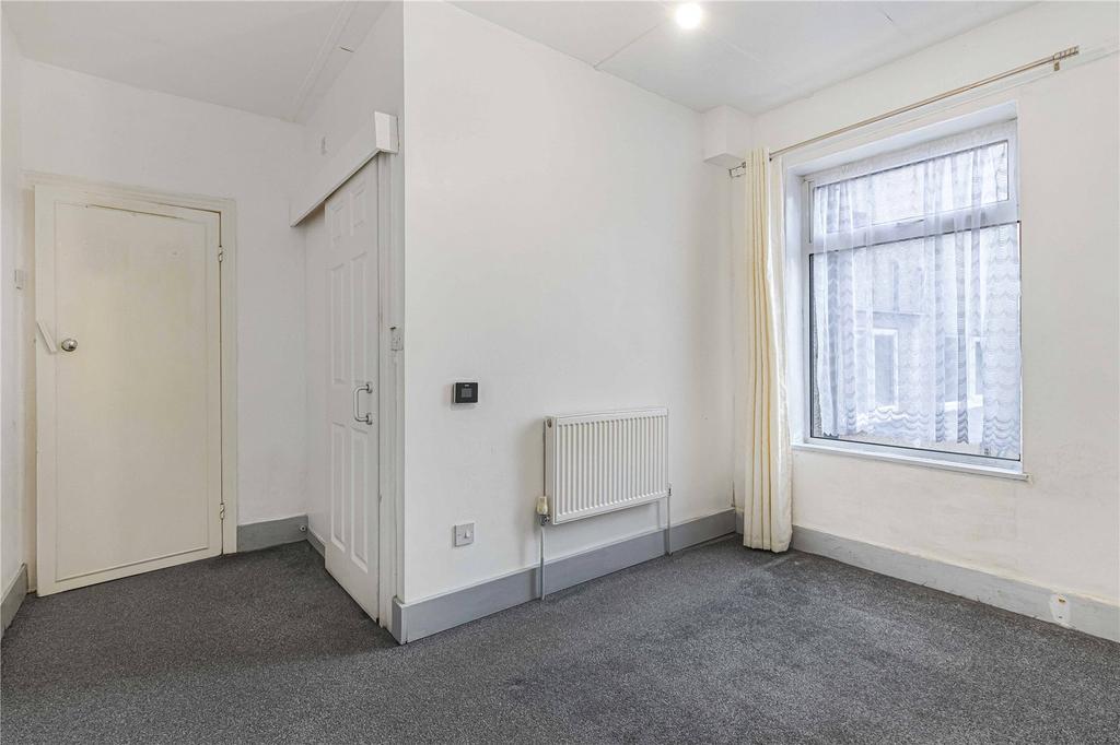 Bedroom 5 - Grnd Flr