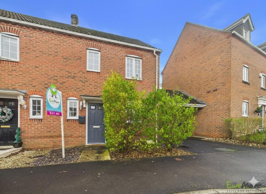 Ewe Move Estate Agents Basingstoke - Whitgift Close