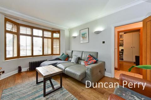 2 bedroom semi-detached bungalow for sale, Mutton Lane, Potters Bar EN6