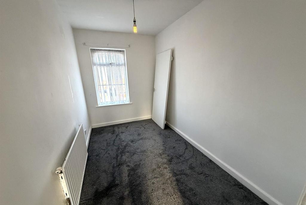 Bedroom 3.jpg