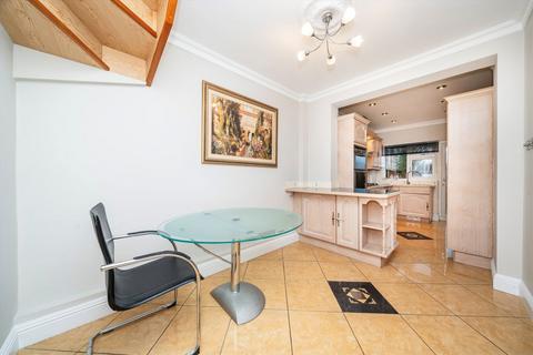 undefined, Avon Road, Greenford UB6